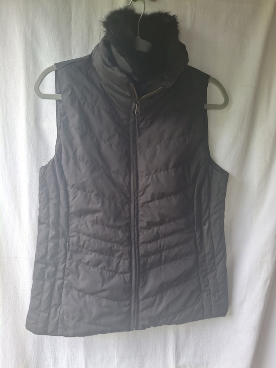 Talbots Jackets & Blazers - Talbots Black Quilted Faux-Fur Collar Vest